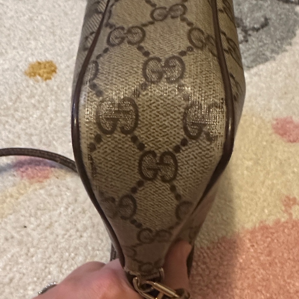 Gucci Beige and Brown GG Vintage Crossbody Bag - Picture 14 of 17